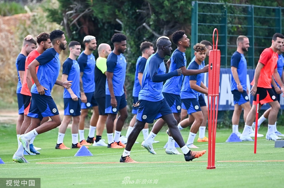 太鐵！太陽(yáng)全場(chǎng)三分33中8命中率24%，黃蜂47中13命中率28%