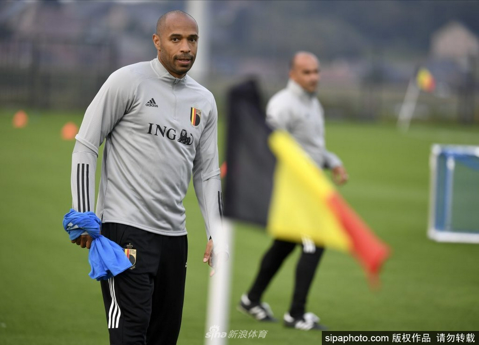 稍微發(fā)力就結束了！米切爾19中9&5記三分拿下23分3板4助