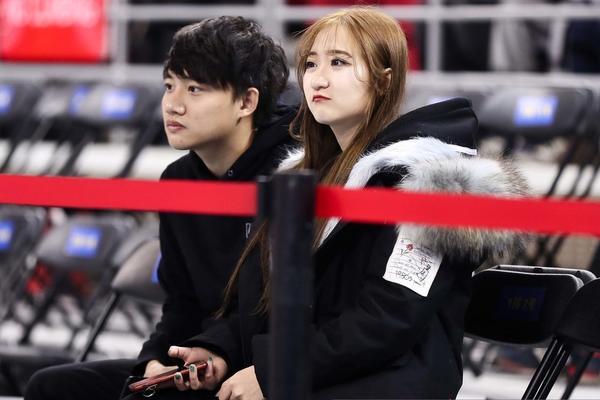 朝著(zhù)復出邁進(jìn)！特獅社媒曬恢復訓練照片：很高興回歸球隊