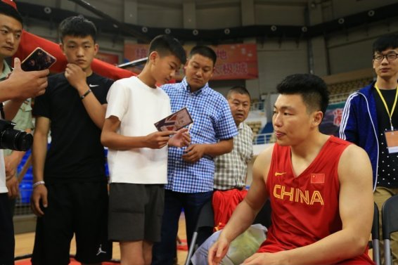 凱恩：英格蘭在進(jìn)入大賽前被認為是奪冠熱門(mén)，如今我們一直在進(jìn)步