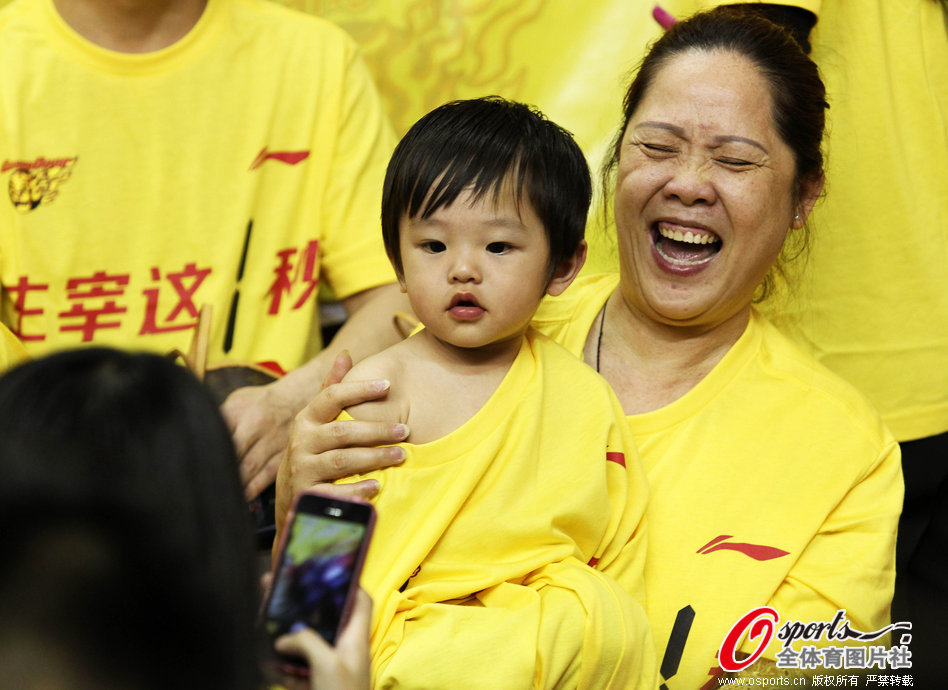 本賽季五大聯(lián)賽僅兩人進(jìn)球、助攻皆5+：奧利塞、尼科·帕斯