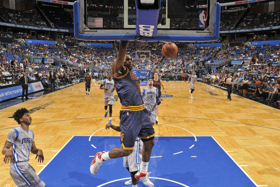 阿森納本賽季英超后衛取得8粒進(jìn)球，所有球隊中最多