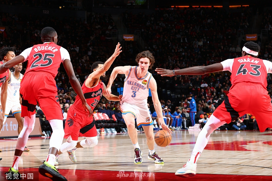 迪馬濟奧：除了加拉塔薩雷外，富勒姆也對米蘭右后衛埃默森感興趣