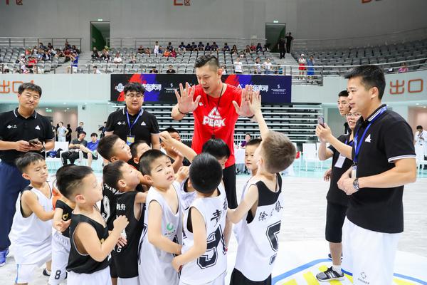 哈蘭德改名了？！哈蘭德更改在挪威隊印字：增加中間名“布勞特”