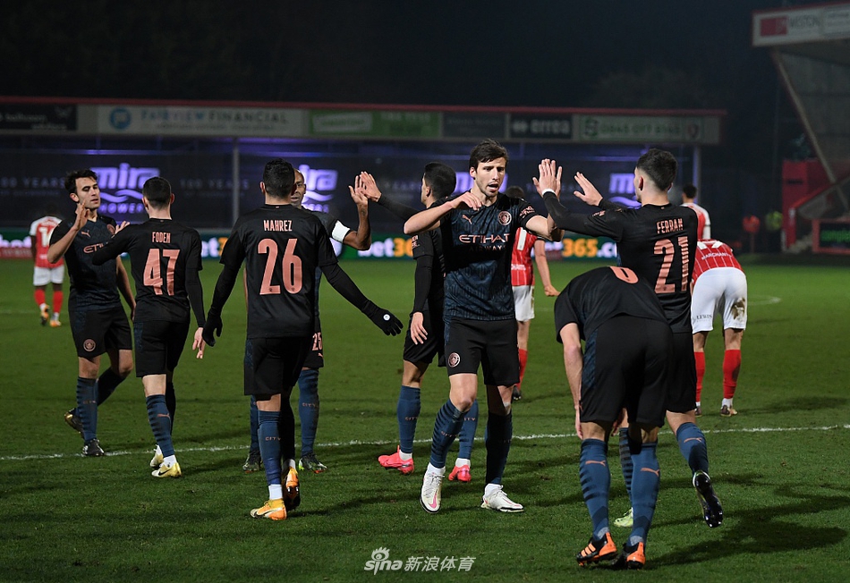 斯科爾斯、巴特：阿莫林遲早下課，看不到局面扭轉的可能性