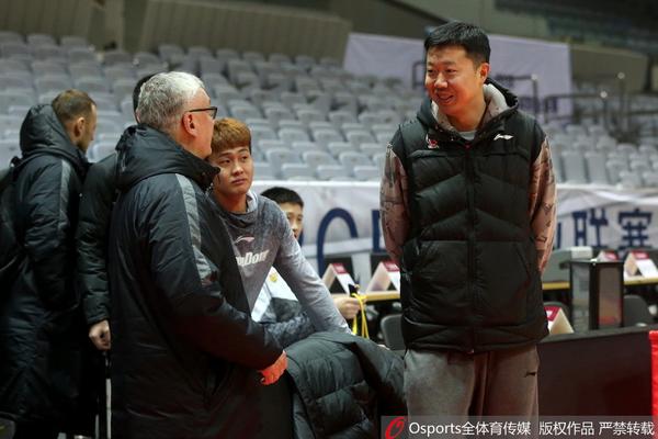 英媒：多個(gè)國家轉會(huì )窗尚未關(guān)閉 奧納納、斯特林等球員仍可能離開(kāi)