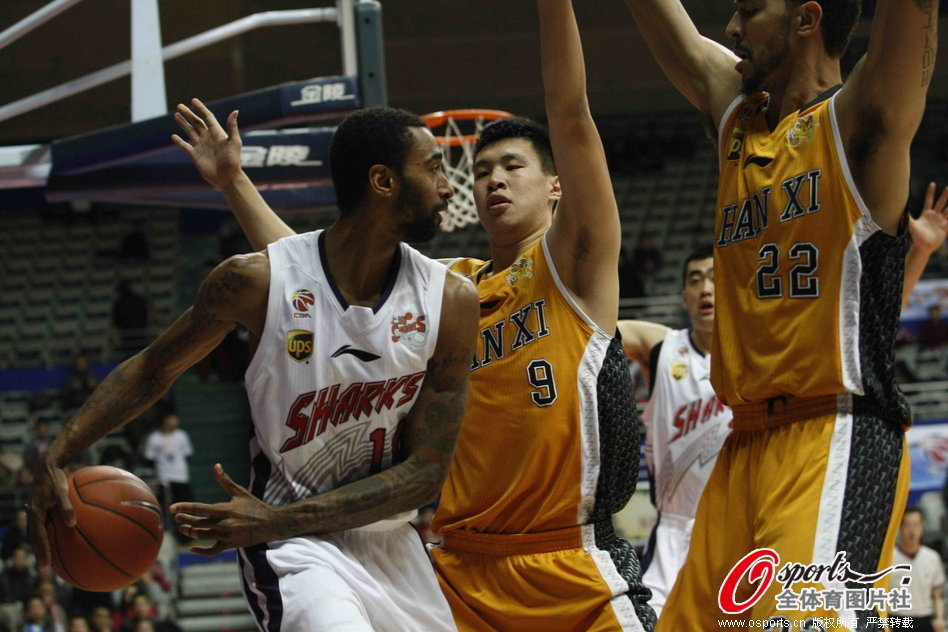 穿越時(shí)空的貓燕 另一個(gè)伊甸評析