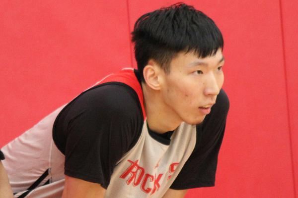    24直播網(wǎng)訊：北京時(shí)間08月24日 德國足球頂級聯(lián)賽第1輪，美因茨主場(chǎng)迎戰科隆。比賽中，美因茨球員內貝爾因犯規被紅牌罰下，對比賽走勢產(chǎn)生關(guān)鍵影響。臨近結束階段，科隆球員瓦爾德施密特送出助攻，幫助