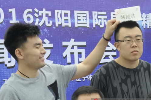 手感冰涼！內姆哈德半場(chǎng)8投0中一分未得 正負值