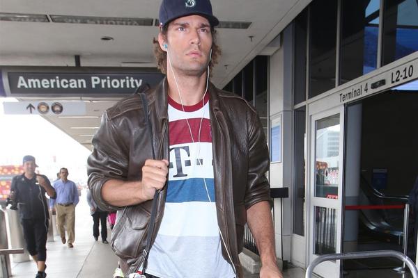 還需適應！倫納德全場(chǎng)11中3，三分5中2，得到8分2籃板2助攻