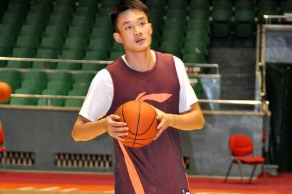 Here we go！羅馬諾：維拉邊鋒菲洛根將加盟伊鎮，轉會(huì )費2100萬(wàn)鎊