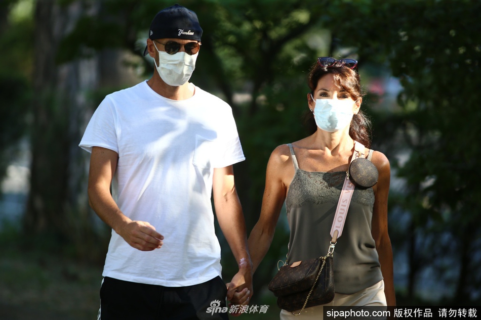 狼隊新帥愛(ài)德華茲：迫不及待首秀，這是11年前執教U18時(shí)的愿望Eagle                                                                