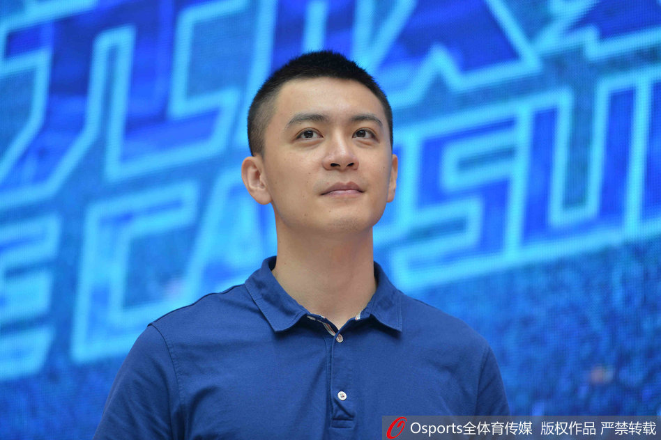 對比??滕哈赫此前11打10連丟2球被扳平，藥廠(chǎng)換帥后9打11仍取勝