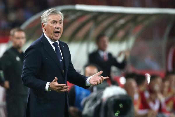 星際戰甲并合卡玩法