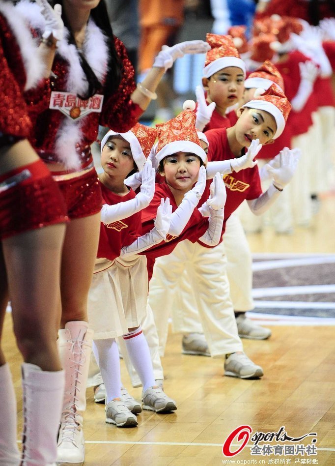 萊利不和你鬧著(zhù)玩！鮑威爾：來(lái)熱火周五剛測完體脂 下周一又要測