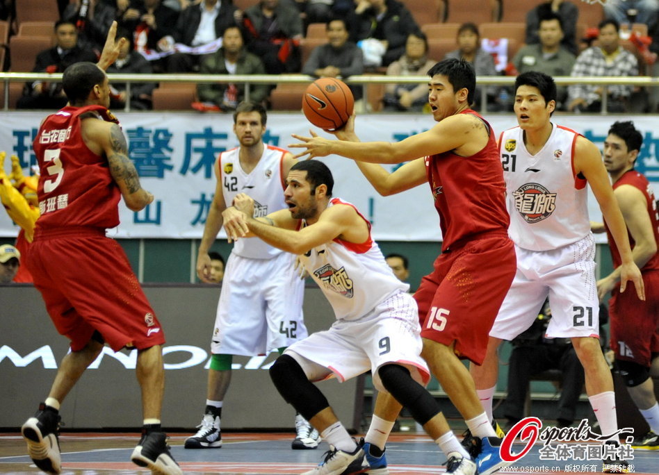 11月13日 NBA常規賽 雄鹿vs黃蜂 全場(chǎng)錄像回放
