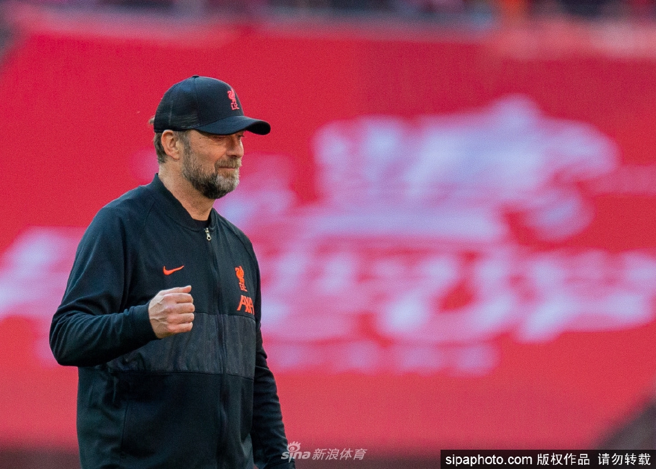 球迷認為馬雷斯卡沒(méi)用好霍爾，霍爾社媒社媒轉發(fā)后又刪除