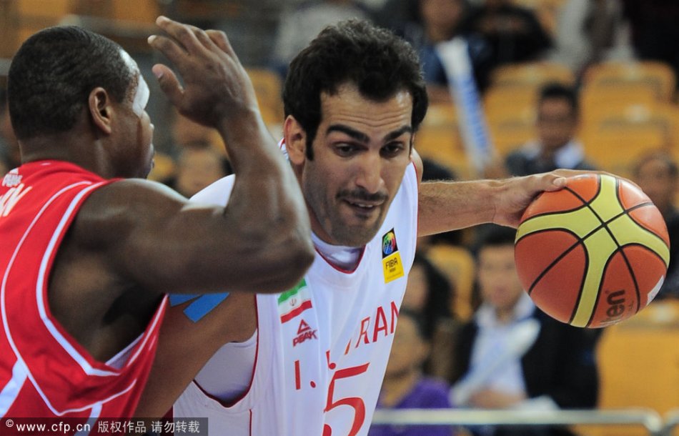 過(guò)節了??加納晉級世界杯球迷狂歡，整齊劃一連續Siu慶祝2026年美加墨世界杯                                                              