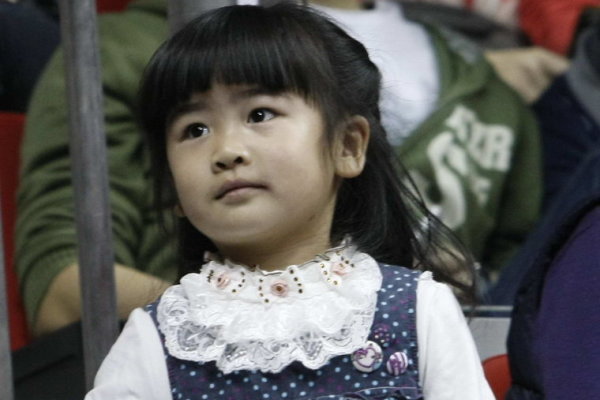 [流言板]發(fā)揮出色！庫里上半場(chǎng)12投7中，砍下20分4籃板2蓋帽