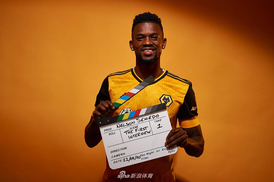 場(chǎng)均內線(xiàn)得分11.7分也是生涯新高！