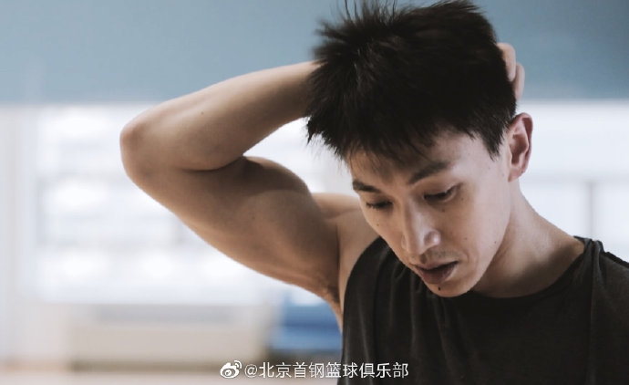 皇馬對陣皇家?jiàn)W維耶多名單：姆巴佩領(lǐng)銜，維尼修斯、羅德里戈在列