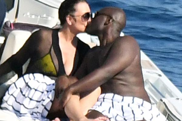 庫爾圖瓦：C羅求勝心比姆巴佩強些 賽后采訪(fǎng)說(shuō)實(shí)話(huà)不叫批評球隊