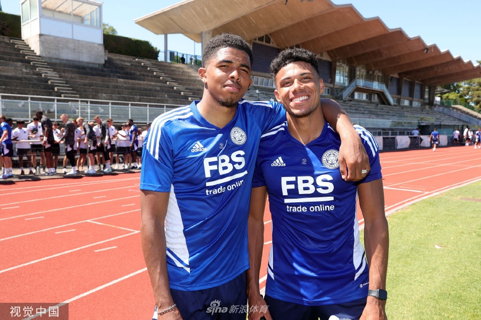 字母哥：我永遠不會(huì )申請交易 我哪都不會(huì )去 我對雄鹿全身心投入