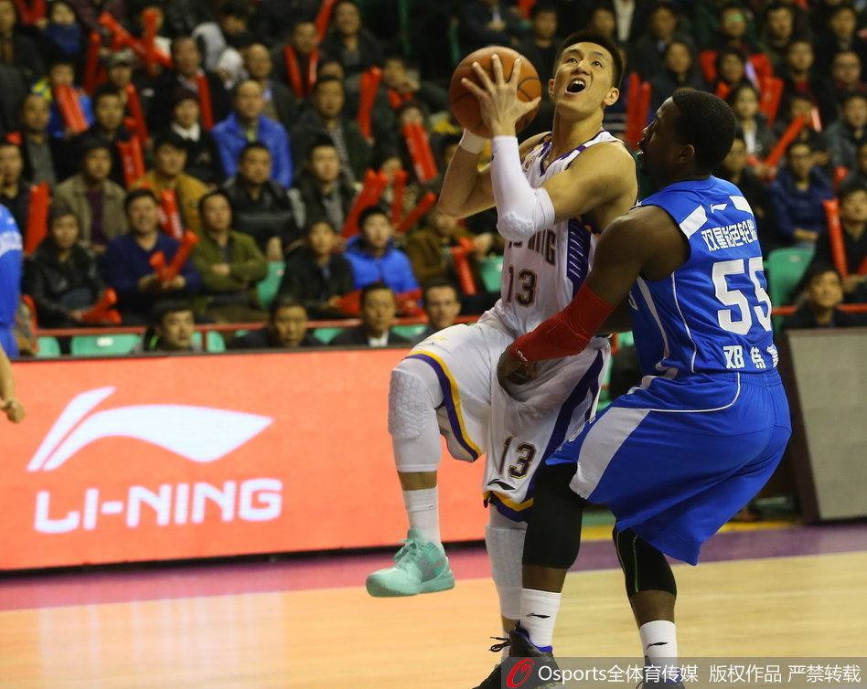 郵報：女足歐冠切爾西vs巴薩因停電被迫中斷了五分多鐘