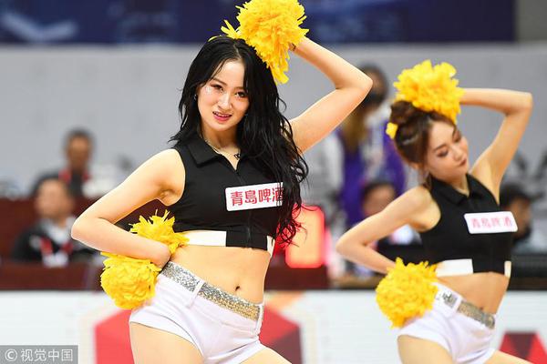 亞馬爾半場(chǎng)數據：1次射門(mén)0射正，過(guò)人、關(guān)鍵傳球掛零，評分6.4分