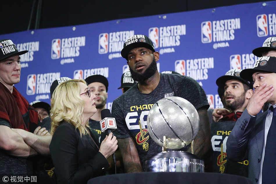 解說(shuō)：火箭前場(chǎng)籃板能力太強了&有復古美 掌控籃板球就能掌控一切