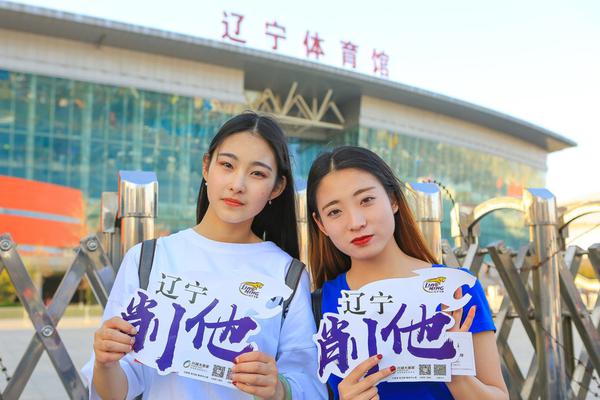 2025年09月23日 15:50:13懂球帝                 北京時(shí)間9月23日，久事體育官方發(fā)布公告，上海申花主場(chǎng)對陣蔚山HD的比賽明日10點(diǎn)開(kāi)票，票價(jià)80-380元。購買(mǎi)亞冠精英
