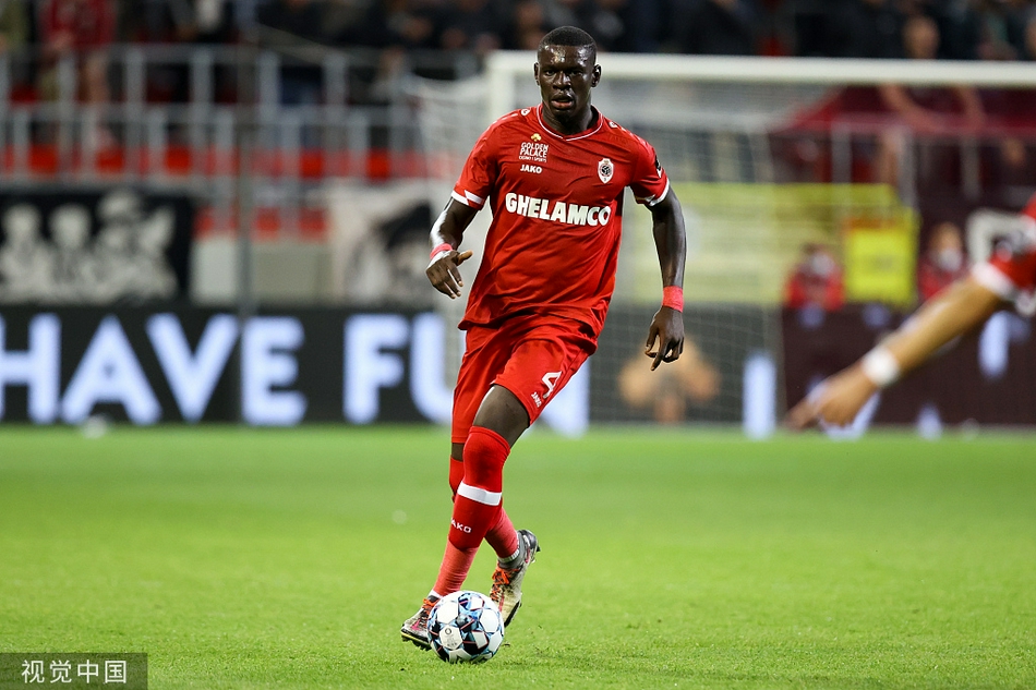 瓜帥：胡桑諾夫不會(huì )英語(yǔ)我還沒(méi)怎么和他說(shuō)過(guò)話(huà)，他只訓練了一兩次