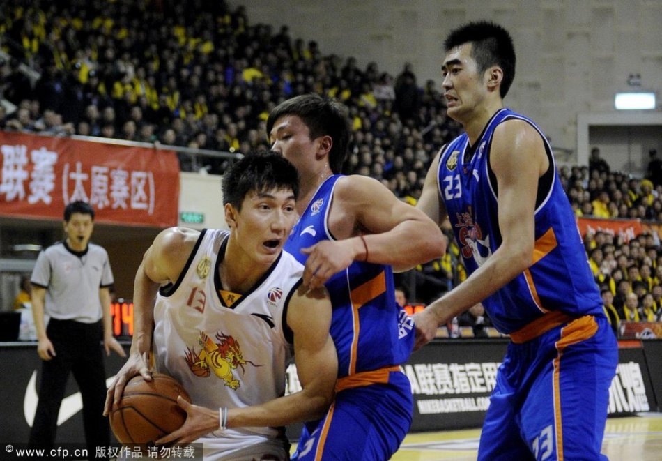 青島海牛vs河南首發(fā)：4外援PK5外援！買(mǎi)烏郎、王上源、盧永濤先發(fā)