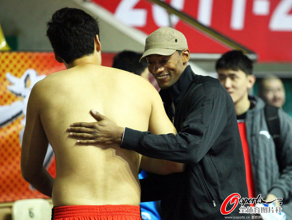 新賽季奪冠賠率：雷霆依舊是最大熱門(mén) 火箭第6 湖人第7