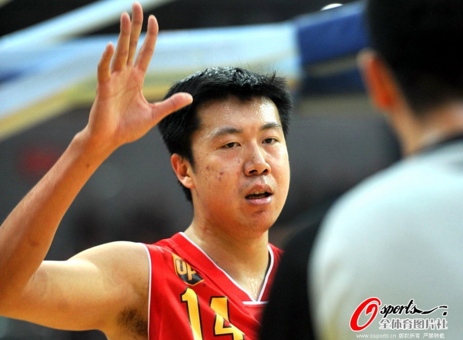 01月08日 CBA常規賽 深圳vs青島 全場(chǎng)錄像回放