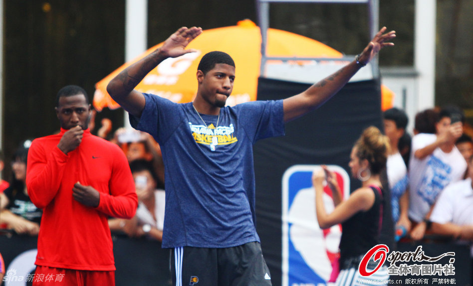 還需適應！倫納德全場(chǎng)11中3，三分5中2，得到8分2籃板2助攻