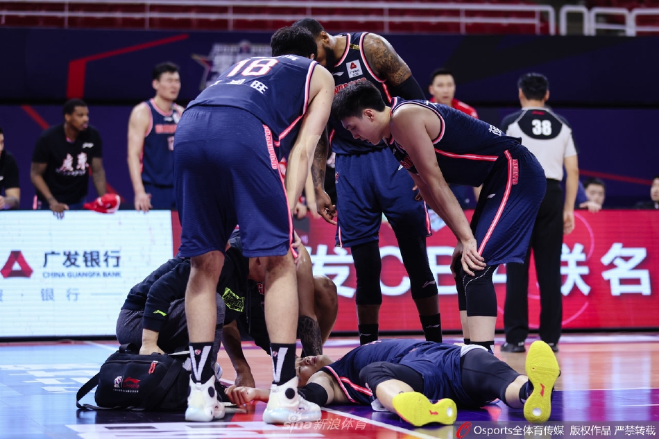 攻防全面！羅林斯13投7中&三分6中4 砍下20分6板4助3斷1帽