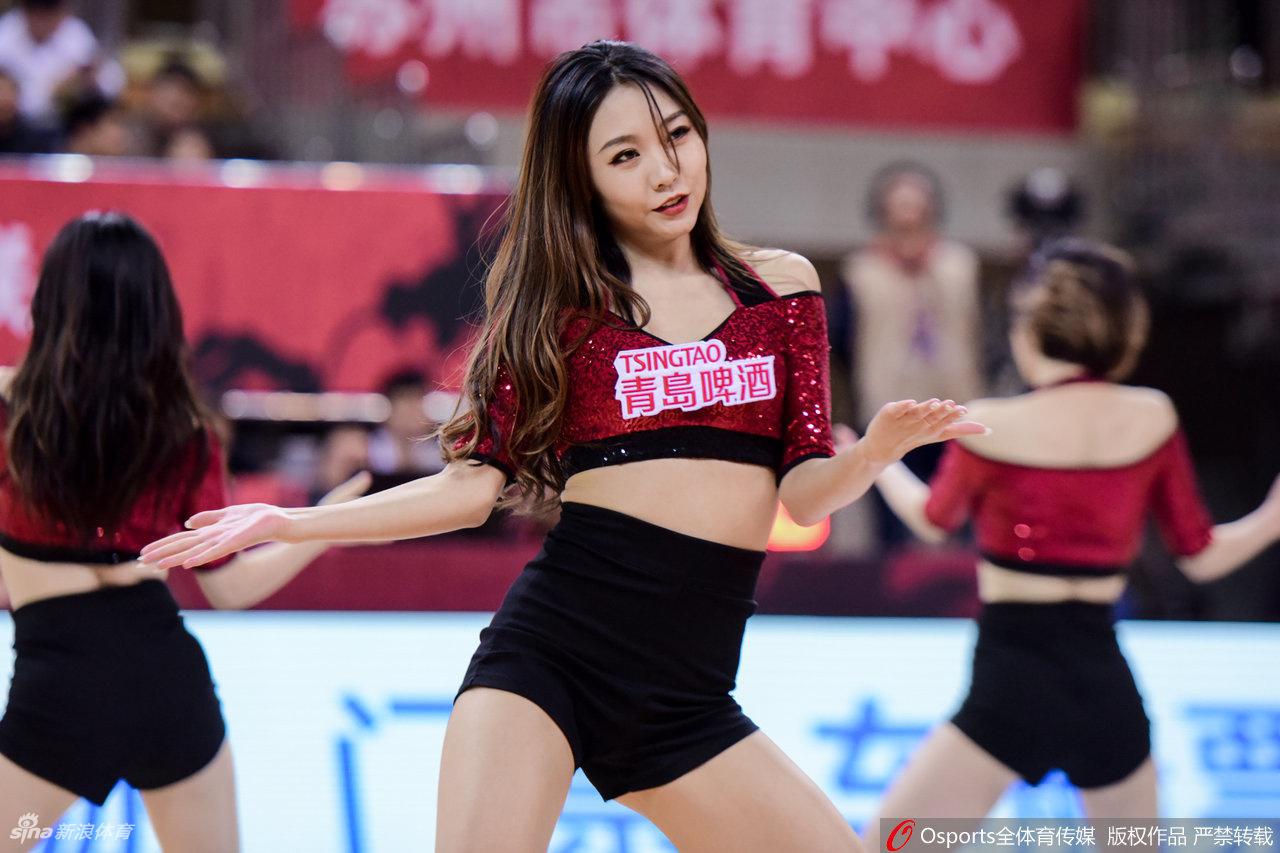 維蒂尼亞本賽季18場(chǎng)比賽參與12球，上賽季共計只有10球