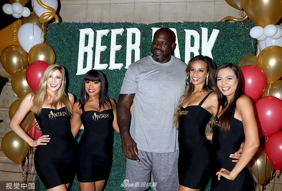 還有機會(huì )的！約基奇倚著(zhù)道蘇姆突破上籃先追2分！