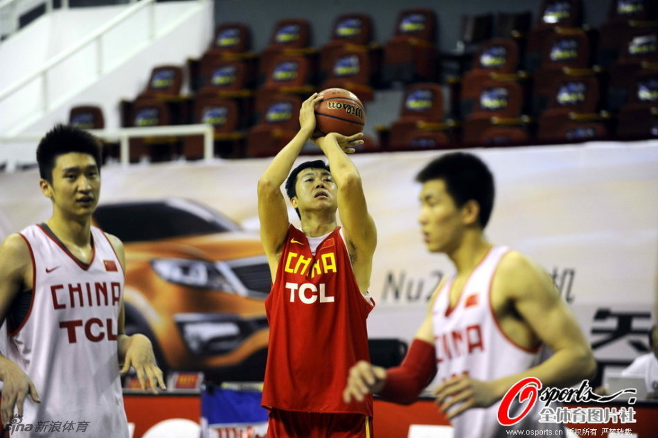 德媒：拜仁面臨失去于帕梅卡諾的風(fēng)險，續約談判因薪資陷入僵局