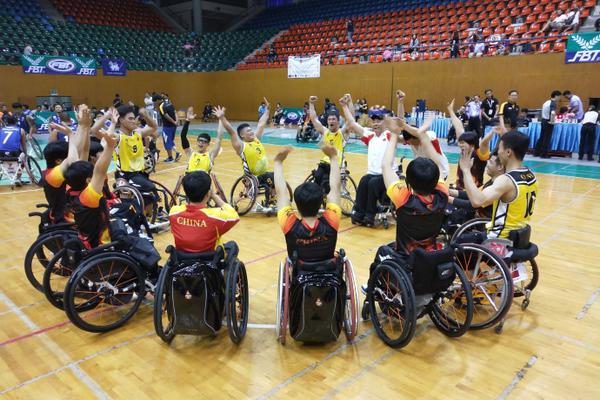 索蘭克單刀破門(mén)，VAR介入后裁判判罰越位在先