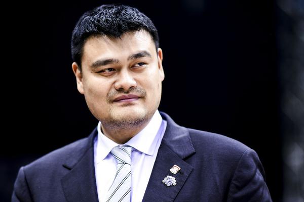 連續缺席14場(chǎng)！官方：濃眉由于左小腿拉傷將缺席今晚的比賽