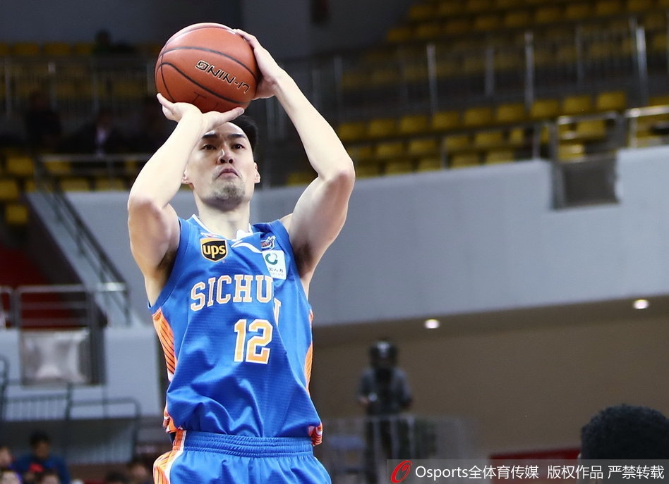 馬龍：威少是名人堂首選&歷史最佳控衛之一 他來(lái)這兒就是要去奪冠