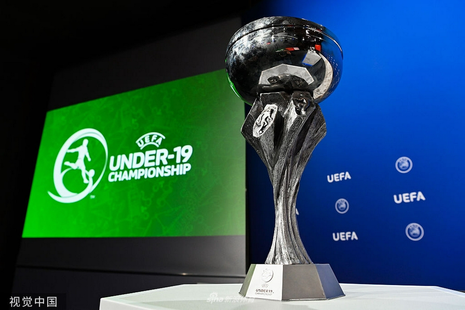 記者：吳曦、李可、謝鵬飛隨申花出征武漢，路易斯未隨隊