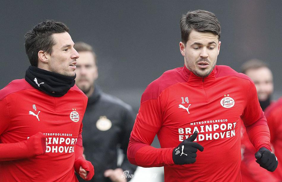 努涅斯本場(chǎng)數據：替補登場(chǎng)3射3正，2次錯失良機，評分6.4分