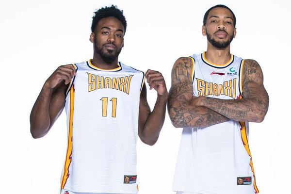 進(jìn)球無(wú)效！奧爾索里尼遠射，坎比亞吉越位補射被吹