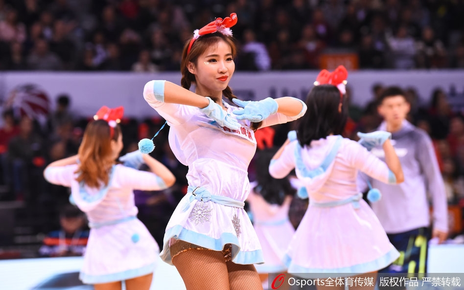 2025年10月21日 15:53:58 | 體育24小時(shí)熱點(diǎn)                 官方消息，54歲的前埃弗頓主帥肖恩-戴奇執教諾丁漢森林，他是森林本賽季迎來(lái)的第3位正式主教練。官方公告：