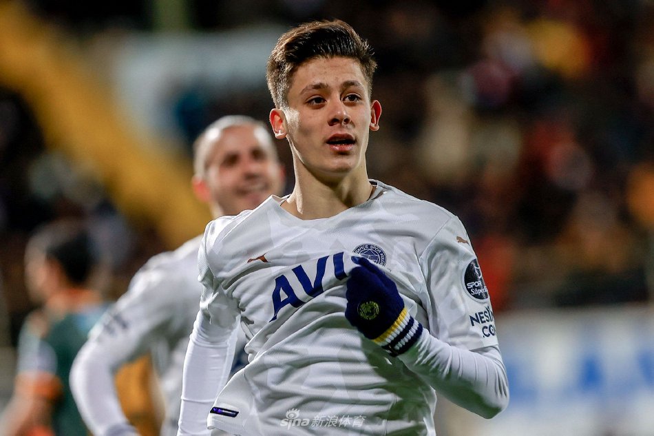 美記：森林狼先簽后裁CJ