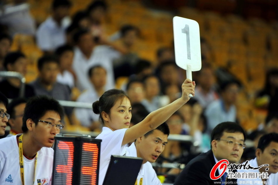 18歲341天，貝里瓦爾是自貝爾之后聯(lián)賽杯破門(mén)最年輕熱刺球員