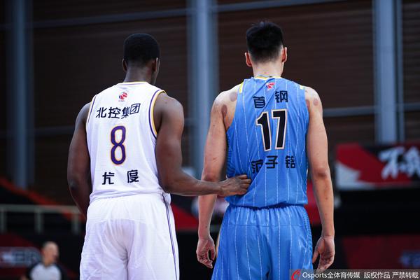 期待已久的手游再飛五秒即將登陸九游，這款手機游戲吸引了大批玩家的關(guān)注，想下載這款游戲，有很多粉絲都在問(wèn)九游小編再飛五秒好玩嗎？再飛五秒值不值得玩？現在就為大家來(lái)簡(jiǎn)單分析下，看看這款游戲的玩法特點(diǎn)和游戲